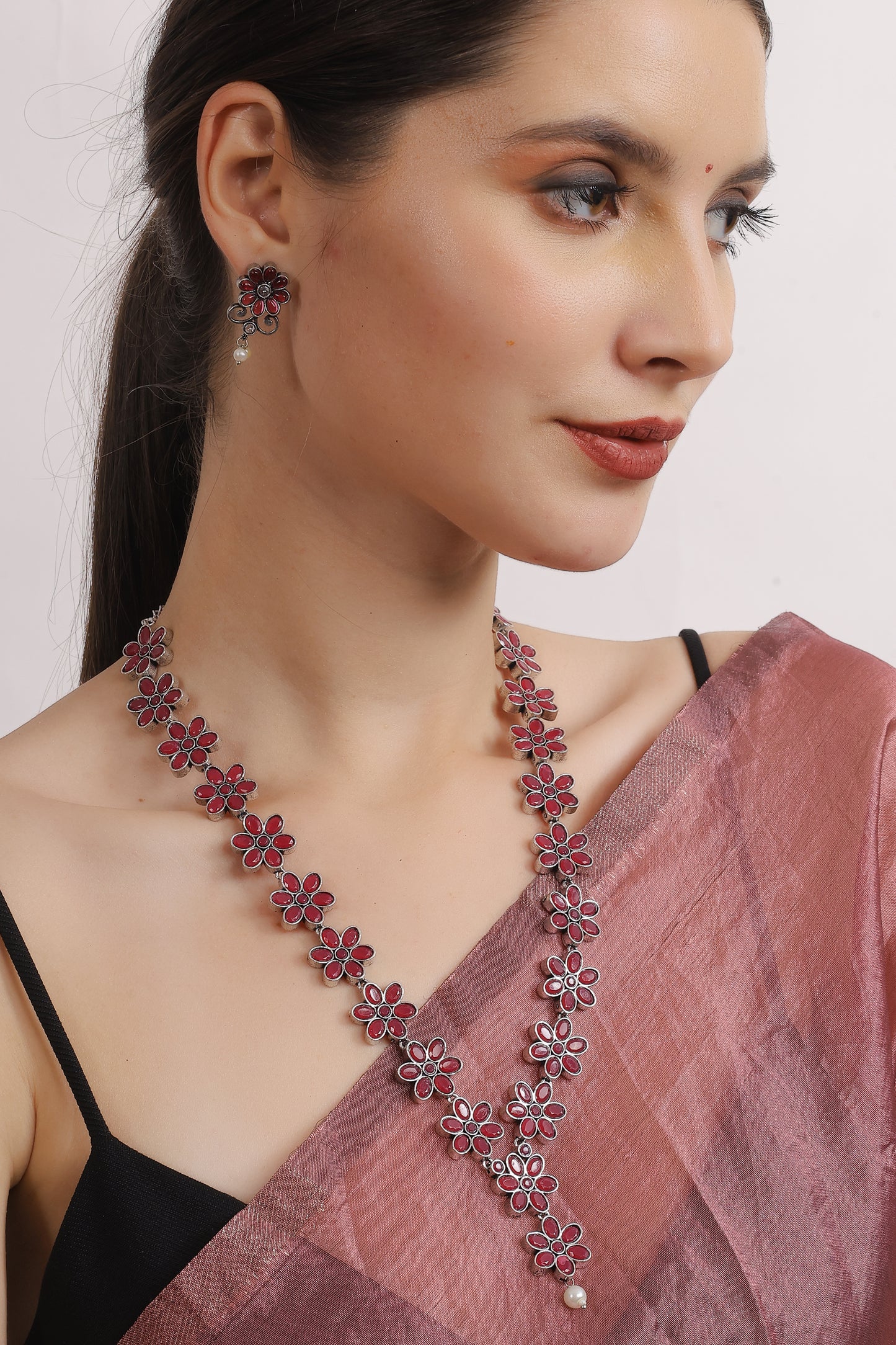 Ruby Daisy Necklace Set