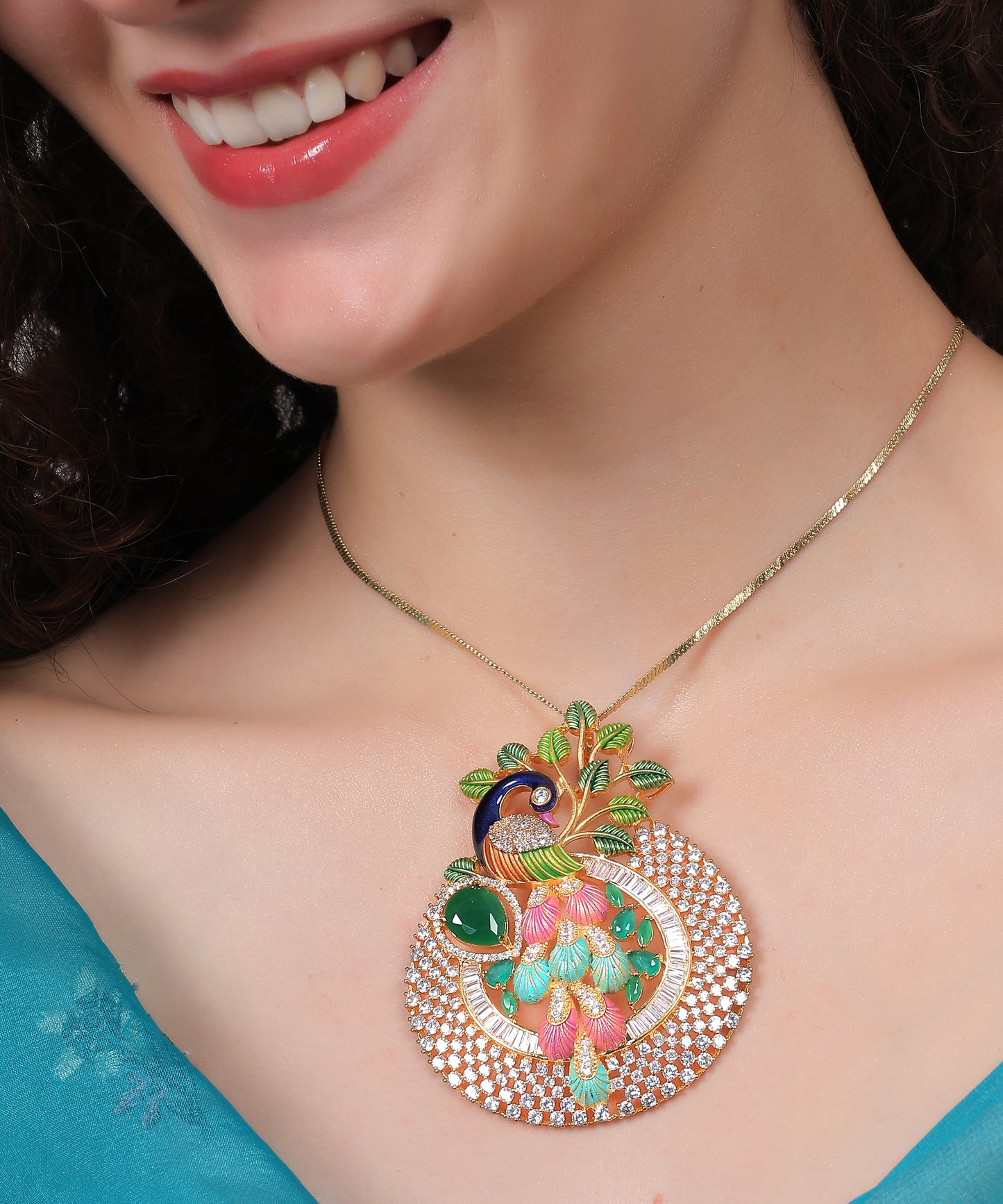 Majestic Mayura Pendant Set