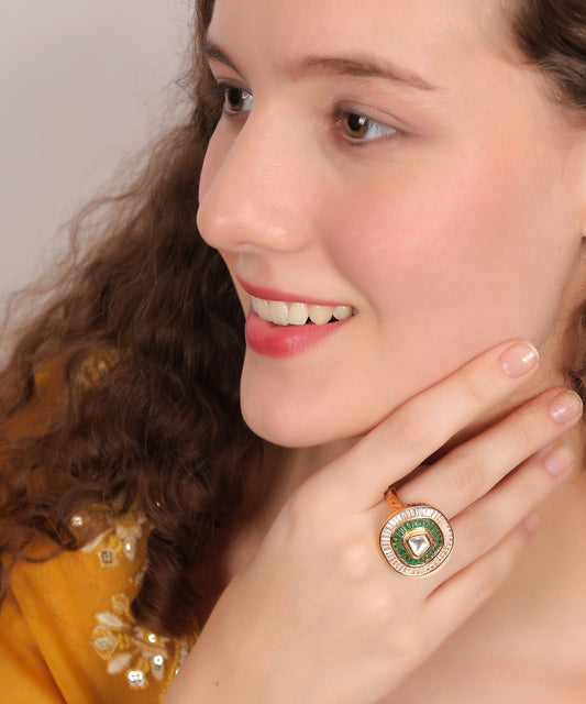 Emerald Radiance Kundan Ring