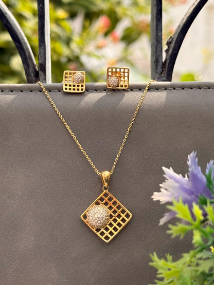 Modern Luxe Square Set