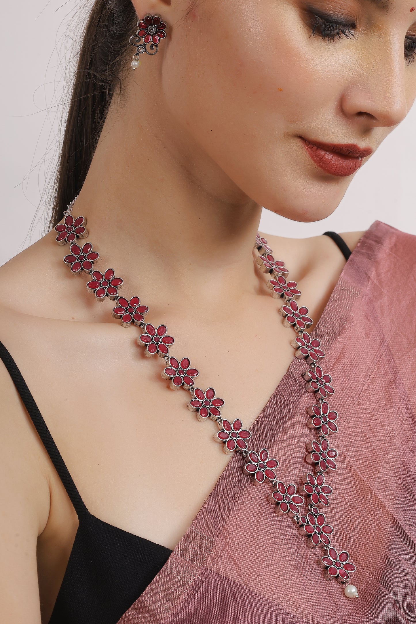 Ruby Daisy Necklace Set