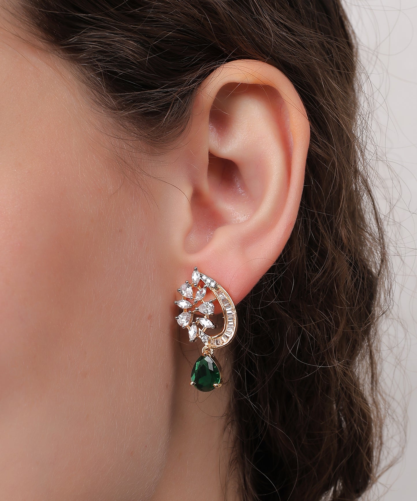 Emerald Radiance Teardrop Pendant Set
