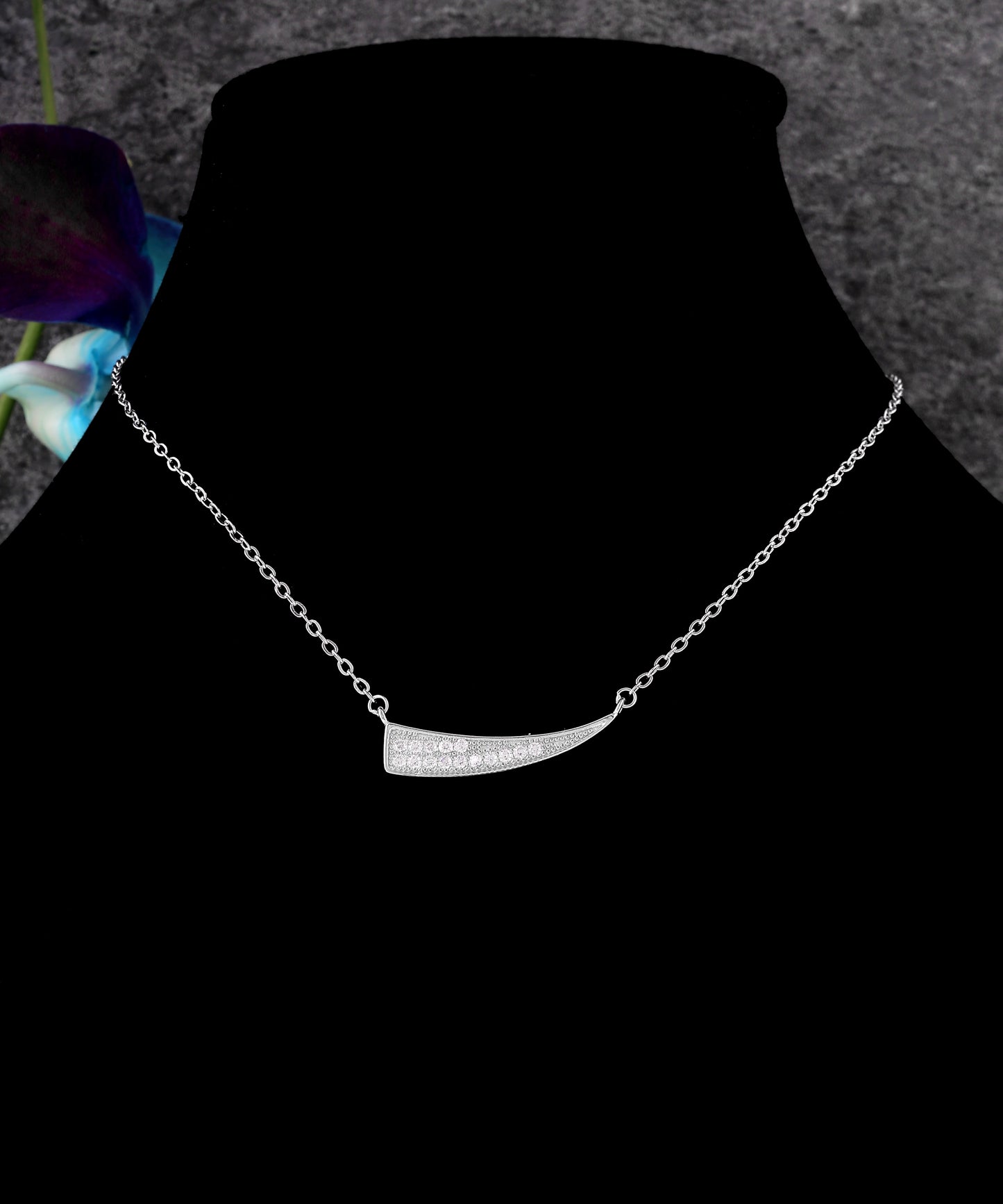 Radiance Arc Pendant