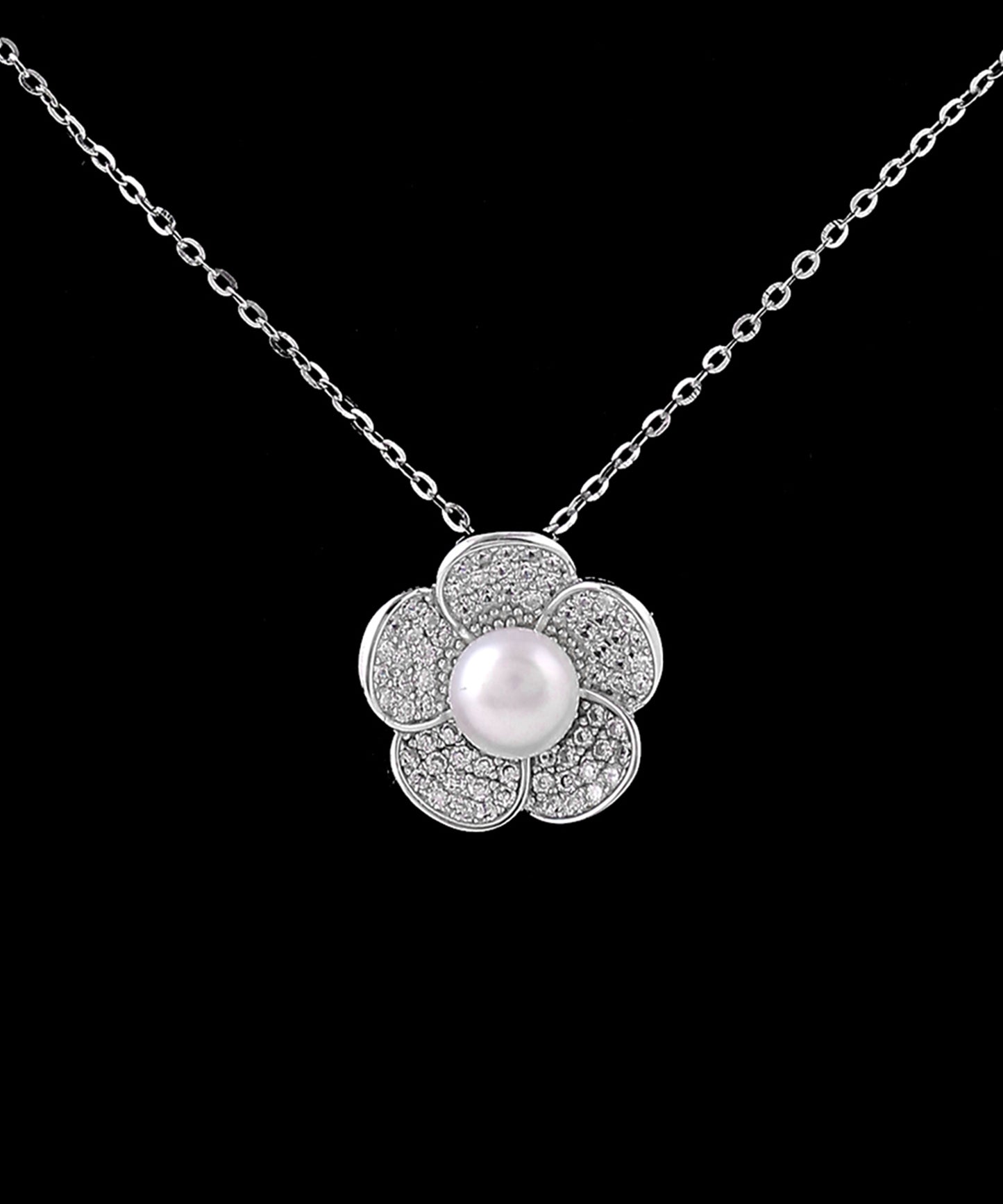 Daisy Pearl Delight Pendant