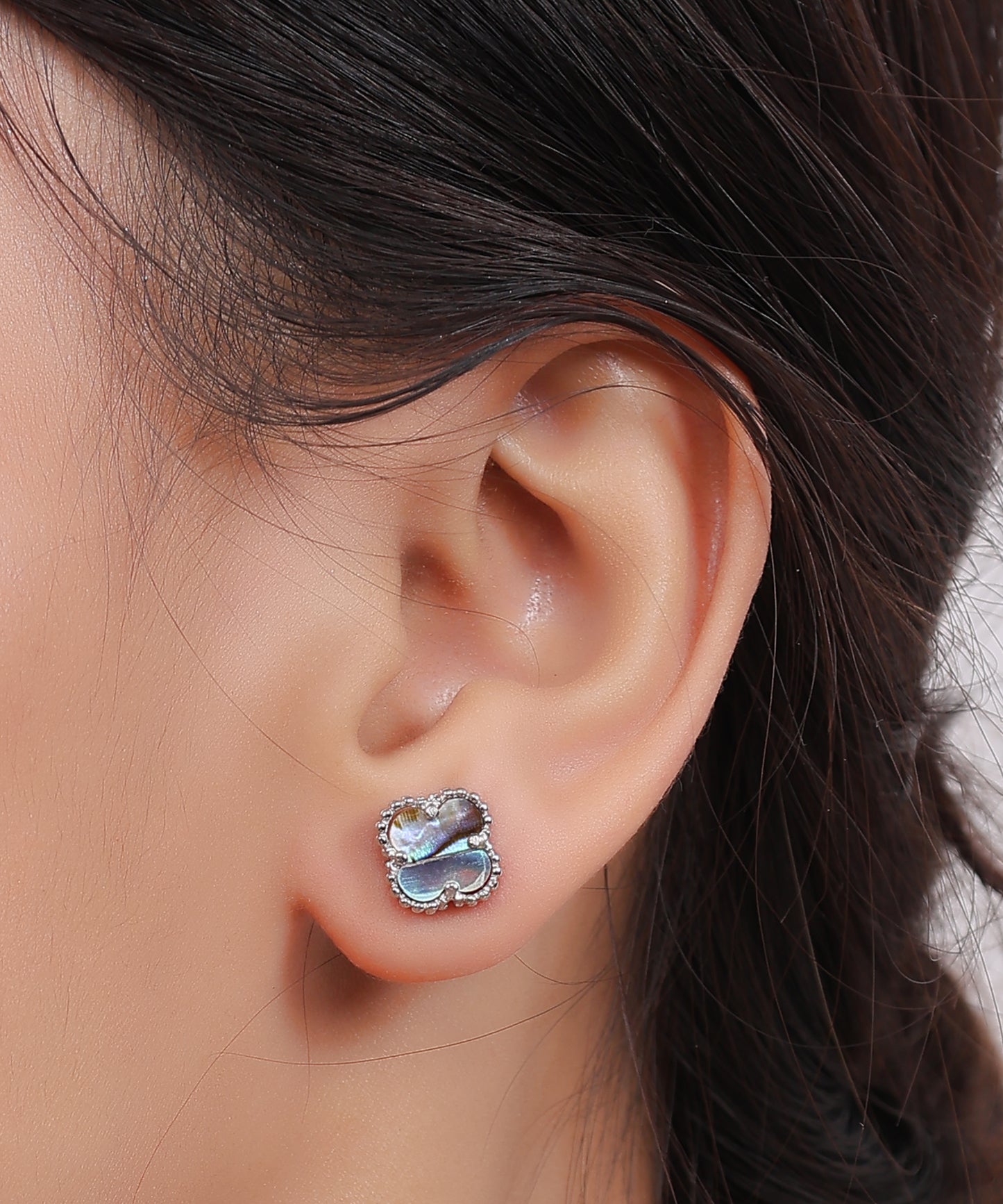Serene Seashell Studs (MOP)