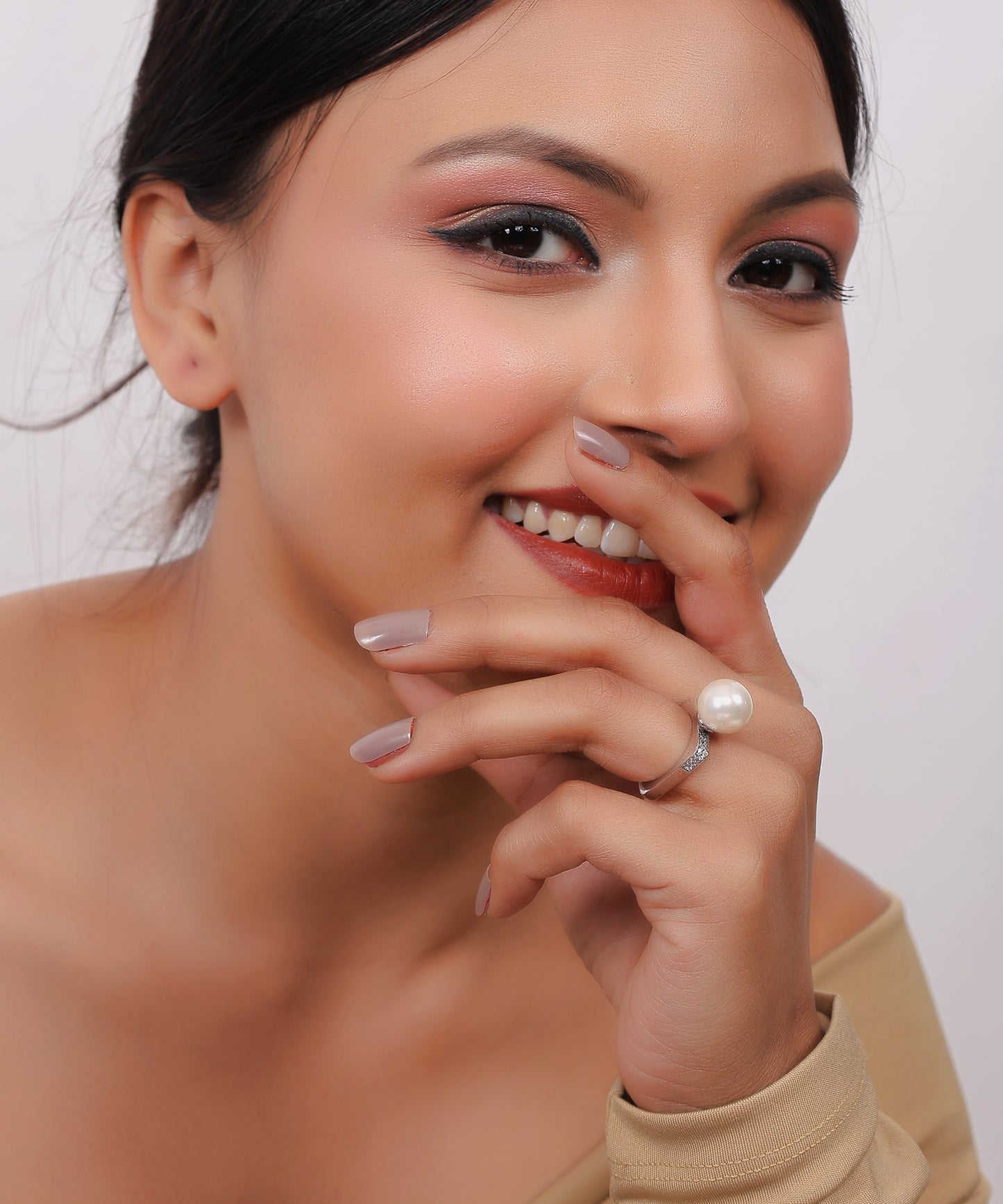 Classic Pearl Solitaire Ring