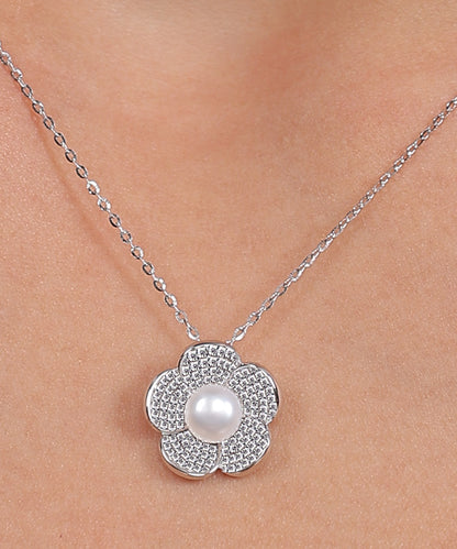 Daisy Pearl Delight Pendant