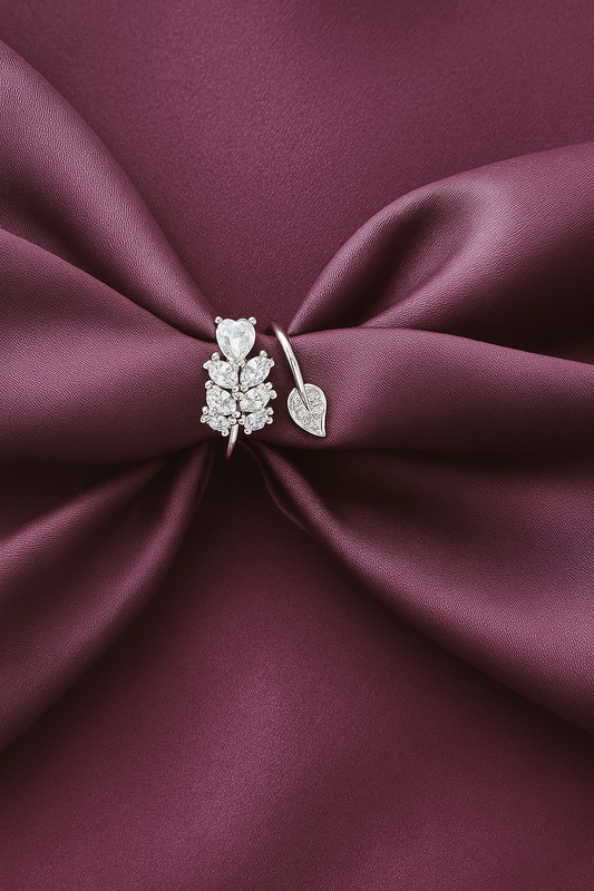 Flora Heart Ring