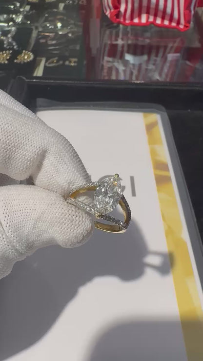 Marquesa Crossover Diamond Ring